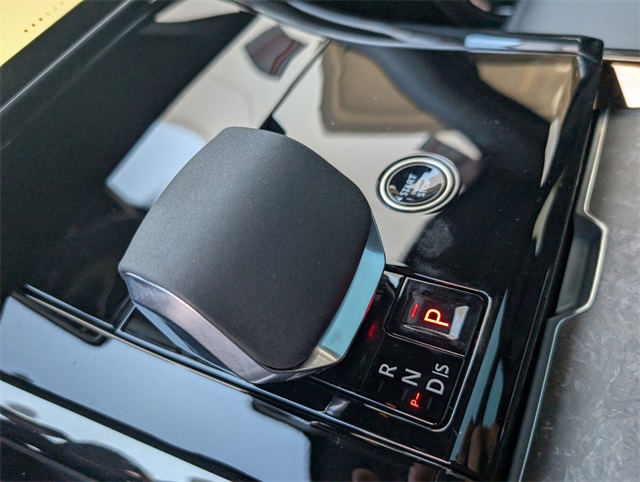 2025 Land Rover Range Rover Sport SE photo 12