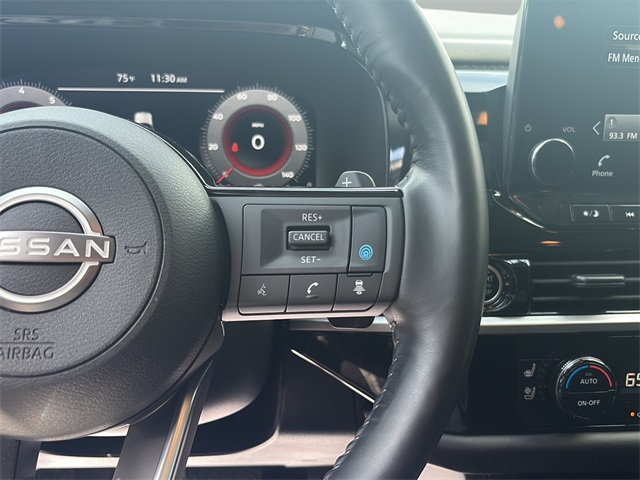 2023 Nissan Pathfinder Platinum photo 19