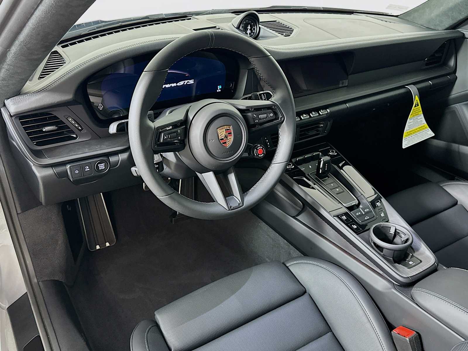 2026 Porsche 911 4 GTS photo 4