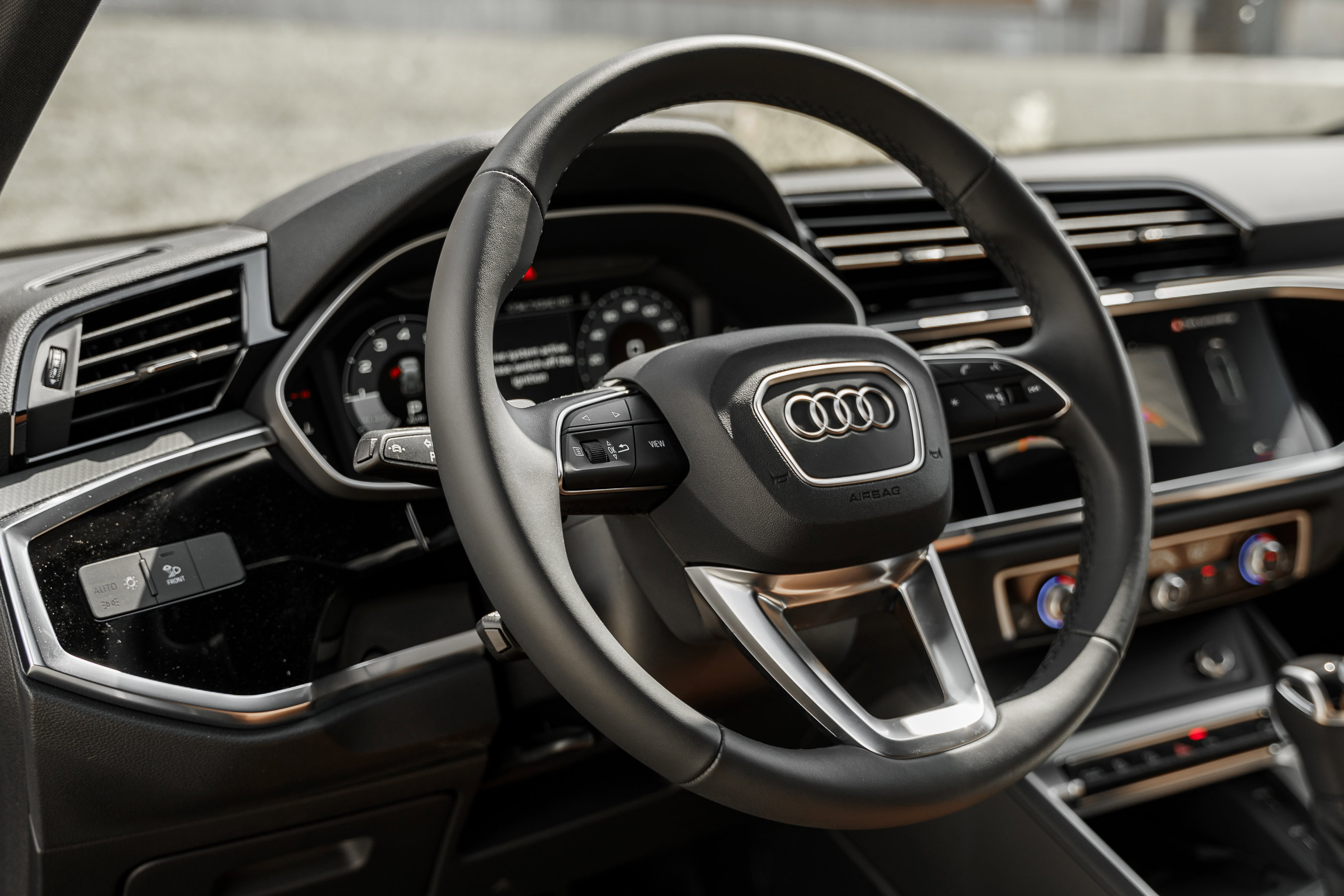 2025 Audi Q3 S line Premium photo 10