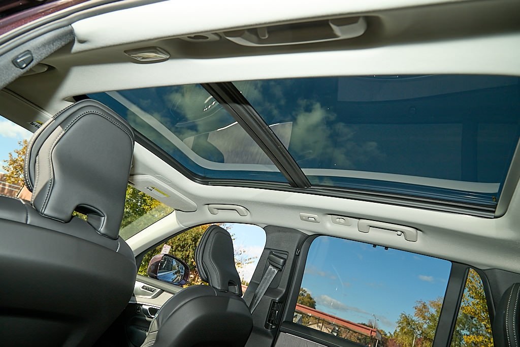 2026 VOLVO XC90 - Image 24