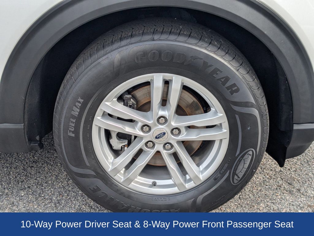 2022 Ford Explorer XLT photo 11