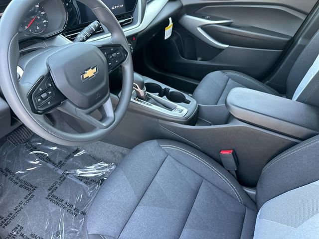2026 Chevrolet Trax LS photo 2