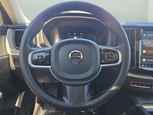 2025 Volvo XC60 B5 Plus photo 19