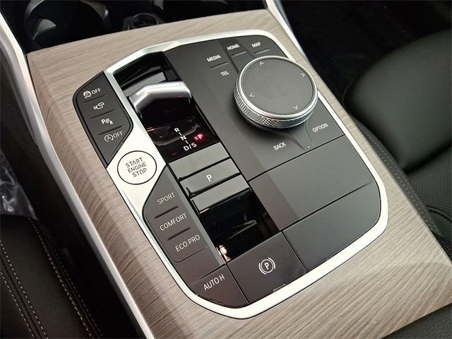 2025 Bmw 330i xDrive photo 14