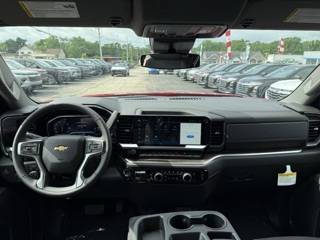 2025 Chevrolet Silverado 1500 LT photo 11