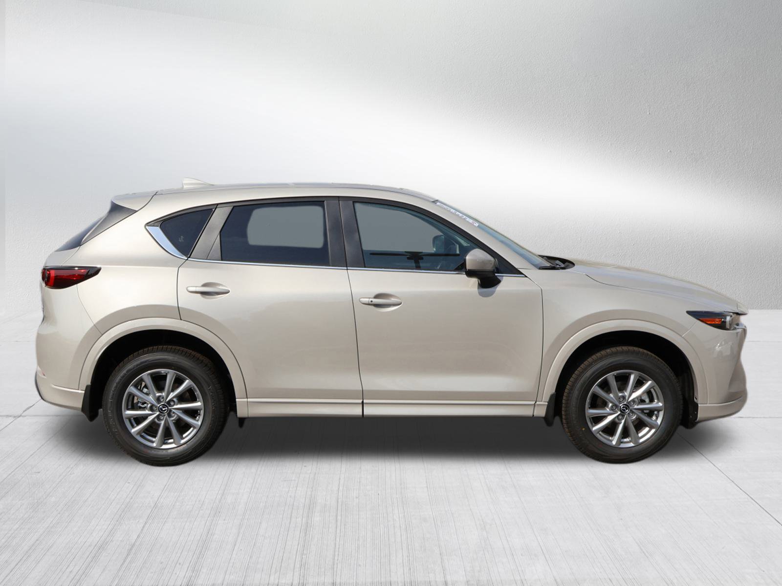 2025 Mazda CX-5 2.5 S Preferred photo 8