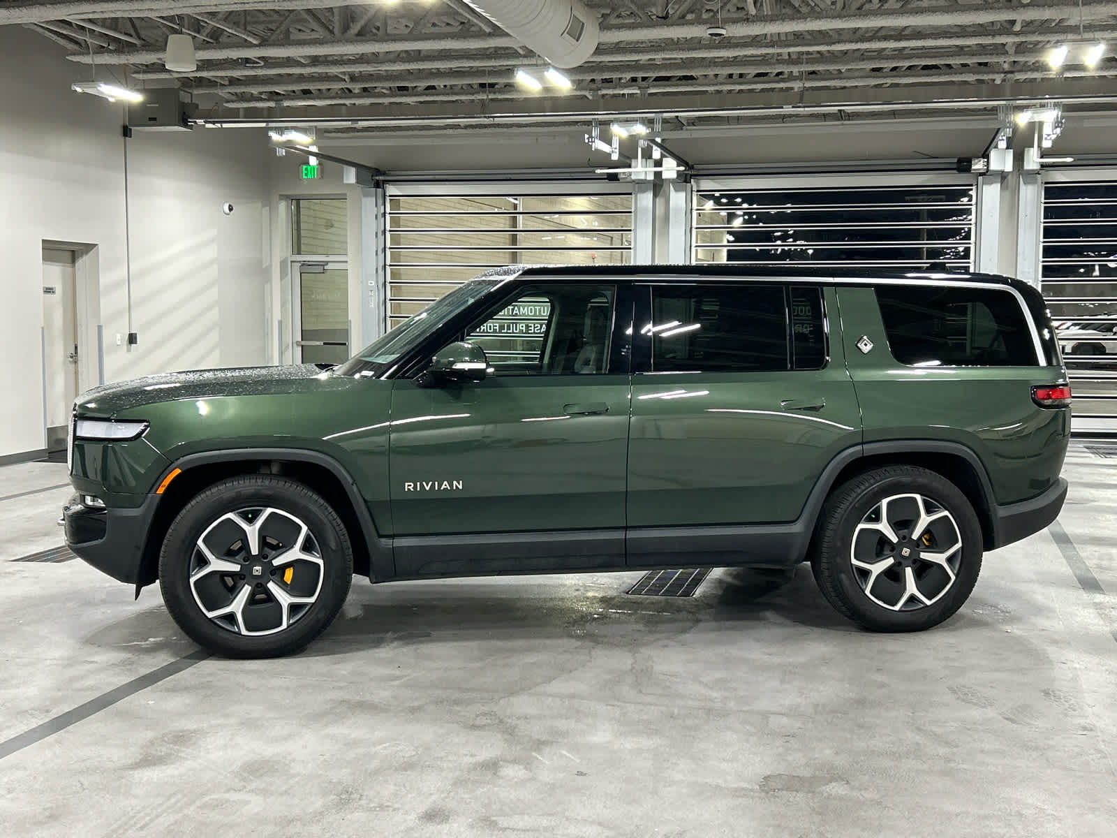 Used 2023 Rivian R1S Adventure with VIN 7PDSGABA7PN017531 for sale in Murray, UT