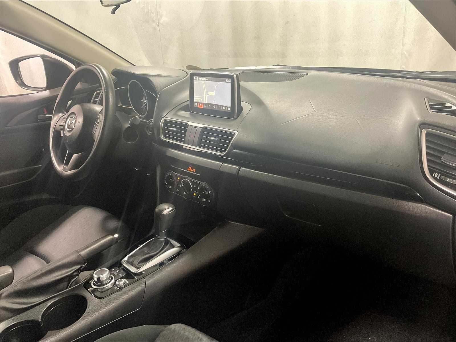 2016 Mazda Mazda3 i Sport photo 13