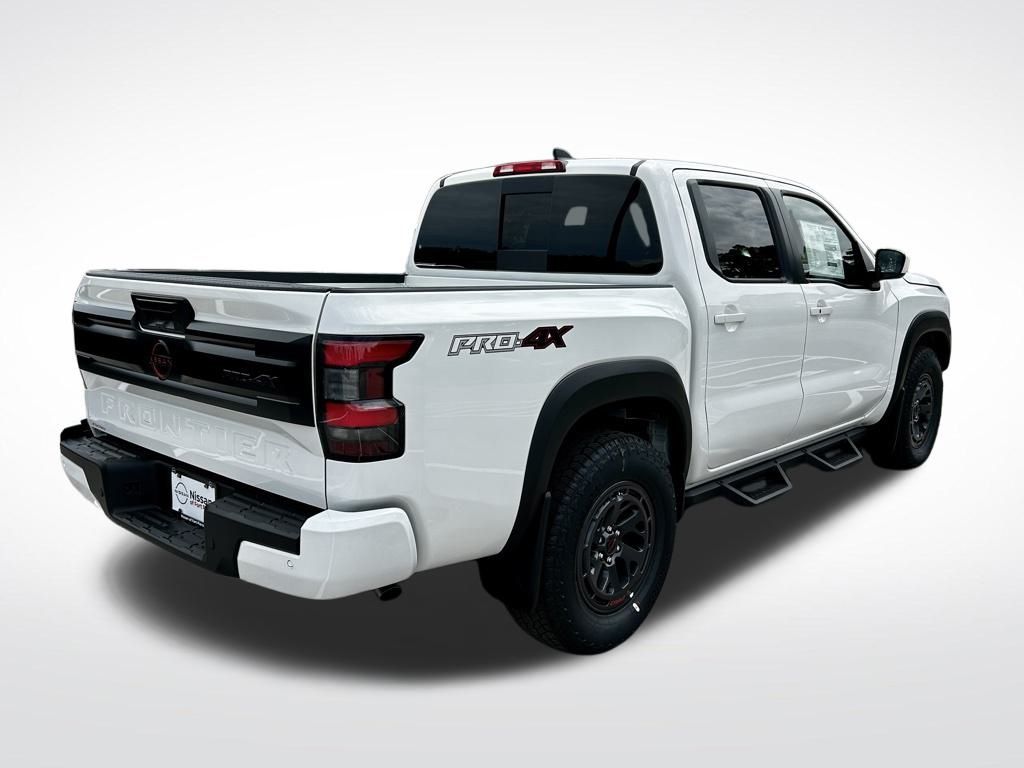 2025 Nissan Frontier PRO-4X photo 6