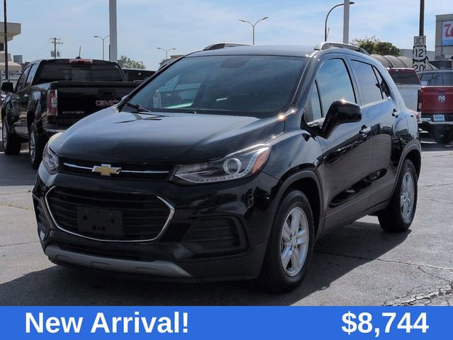 2017 Chevrolet Trax LT photo 2