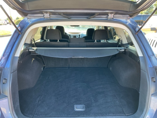 2014 Subaru Outback 2.5i Premium photo 20