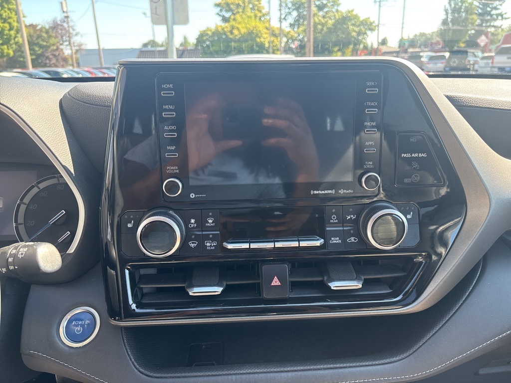2021 Toyota Highlander Hybrid XLE photo 19