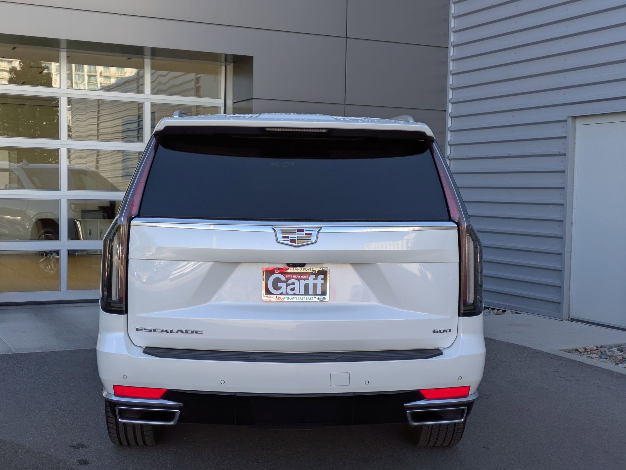 2024 Cadillac Escalade Premium Luxury photo 4