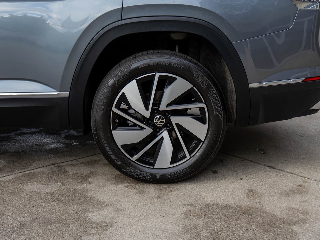 2024 Volkswagen Atlas SEL photo 29