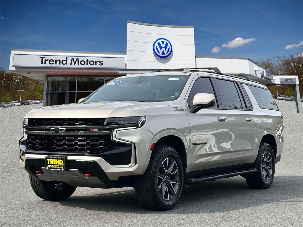 2021 Chevrolet Suburban Z71 photo 2