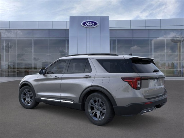 2025 Ford Explorer photo 3