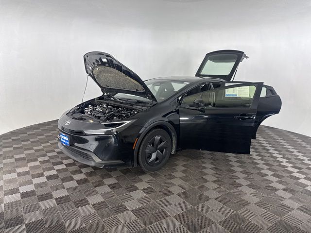 2024 Toyota Prius Limited photo 10