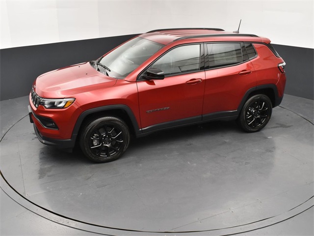 2025 Jeep Compass North Edition Latitude photo 11