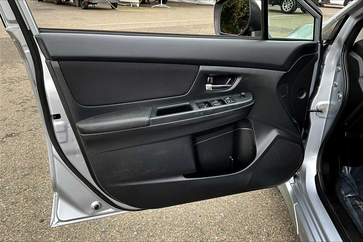 2012 Subaru Impreza 2.0i Sport Premium photo 21