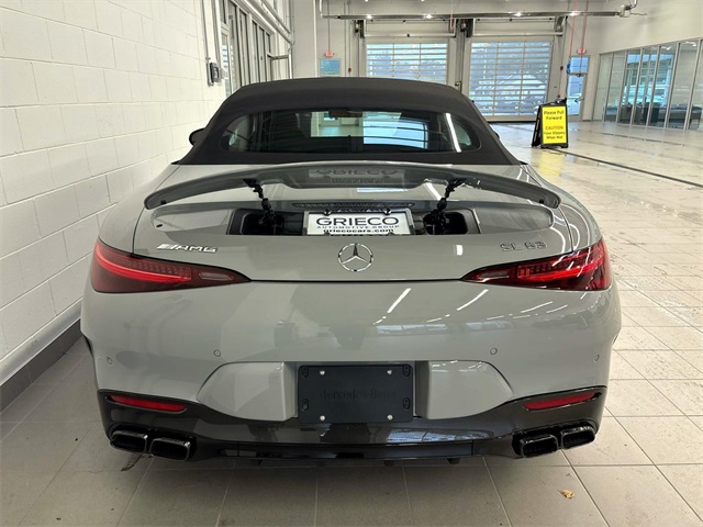 2022 Mercedes Benz SL 63 AMG photo 3