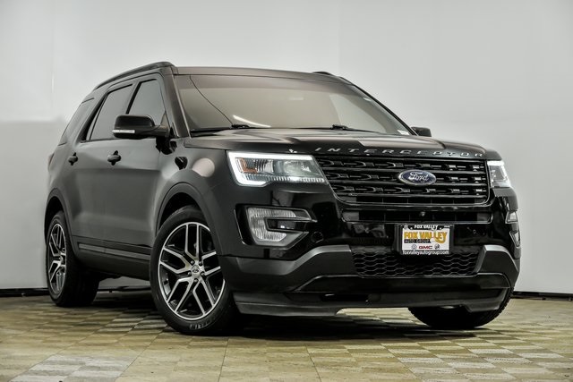 2017 Ford Explorer Sport's photo