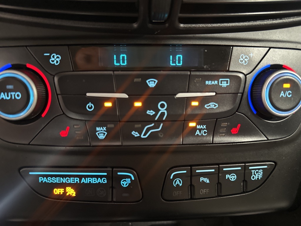 2019 Ford Escape Titanium photo 18