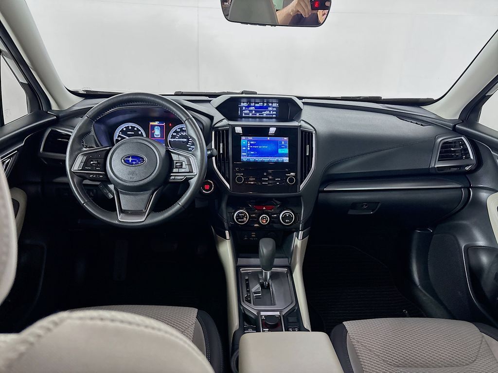 2021 Subaru Forester Premium photo 12