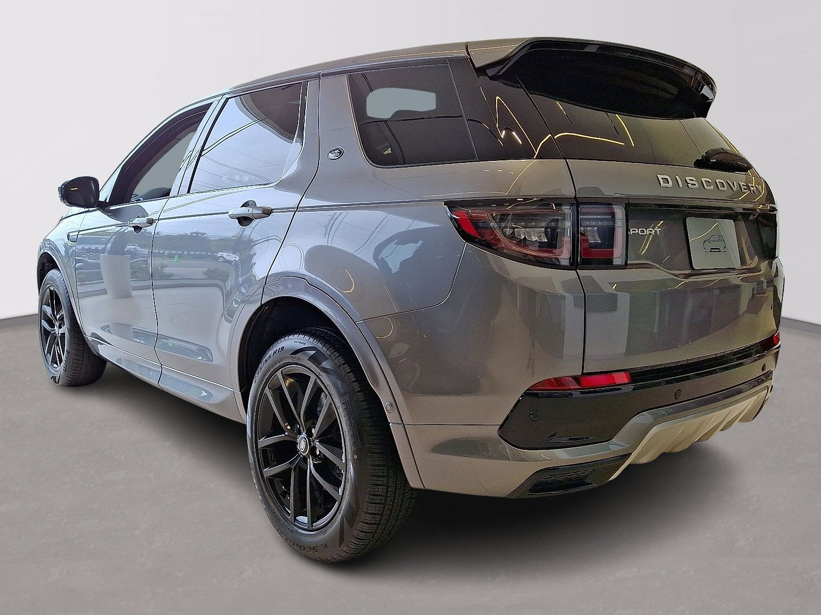 2025 Land Rover Discovery Sport S photo 4