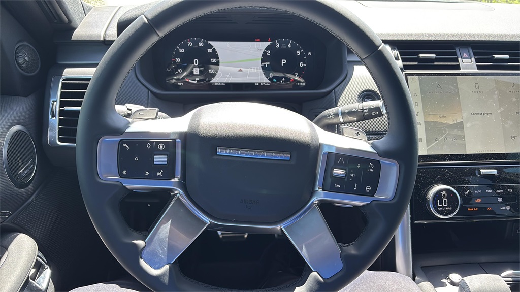 2024 Land Rover Discovery SE photo 6