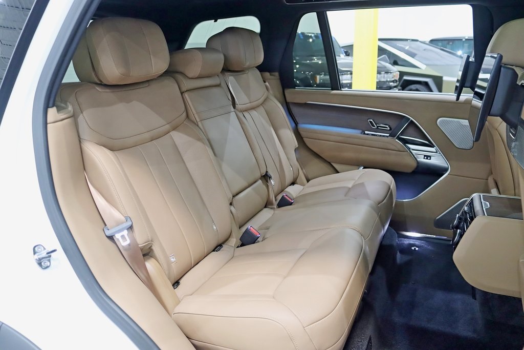 2024 Land Rover Range Rover Autobiography photo 28