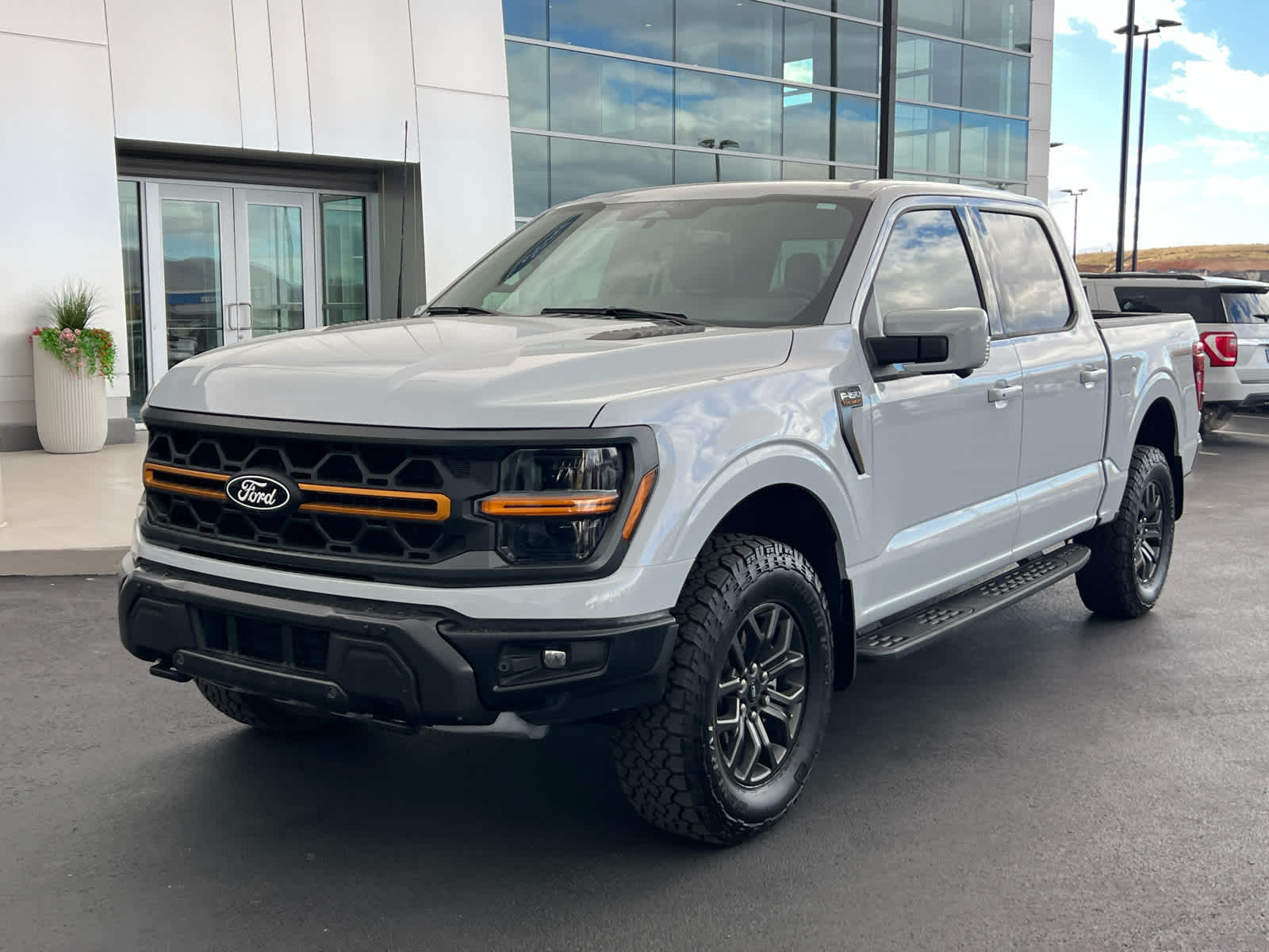 2025 Ford F-150 Tremor photo 2