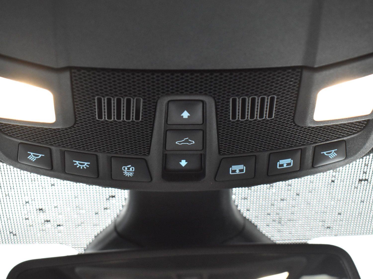 2022 Ford Edge ST photo 32