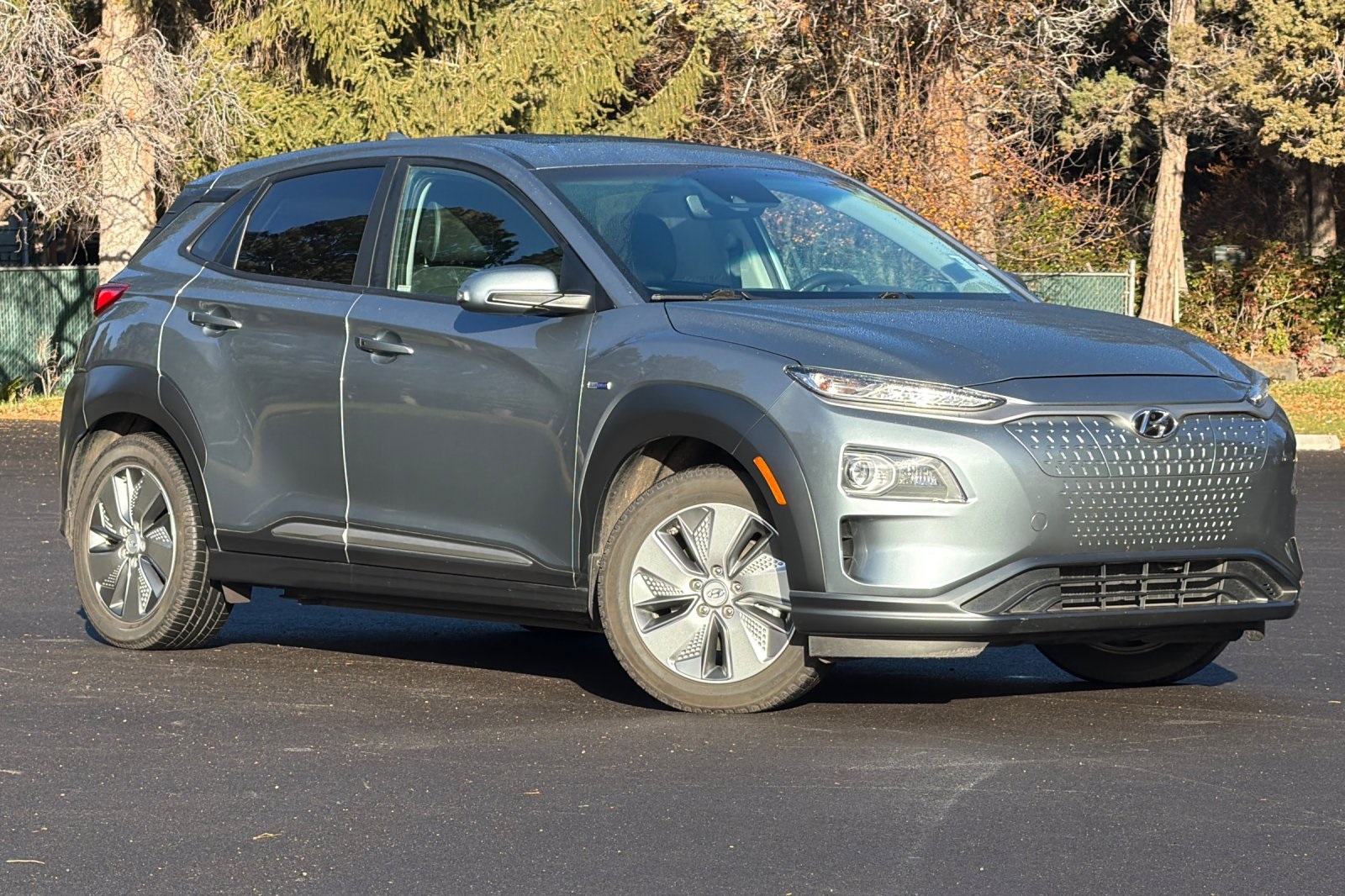 Used 2020 Hyundai Kona EV Limited with VIN KM8K33AG3LU059663 for sale in Bend, OR