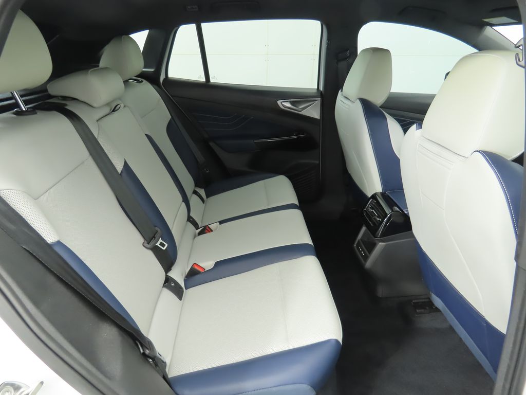 2024 Volkswagen ID.4 S photo 23