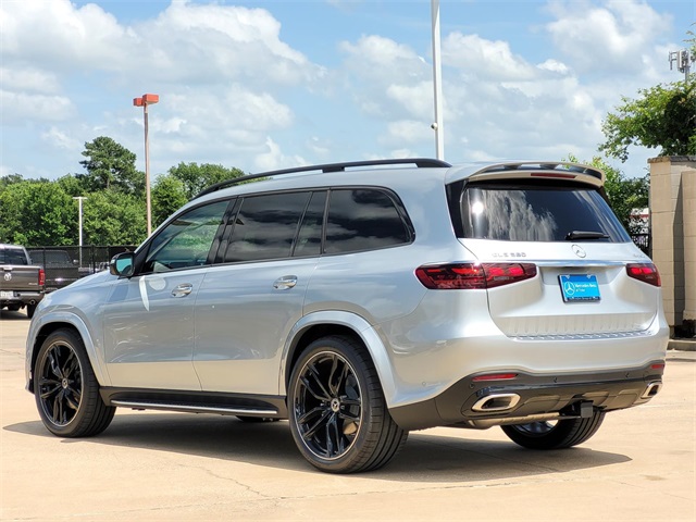 2025 Mercedes Benz GLS 580 4MATIC photo 4
