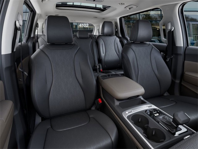 2026 Kia Carnival SX photo 15