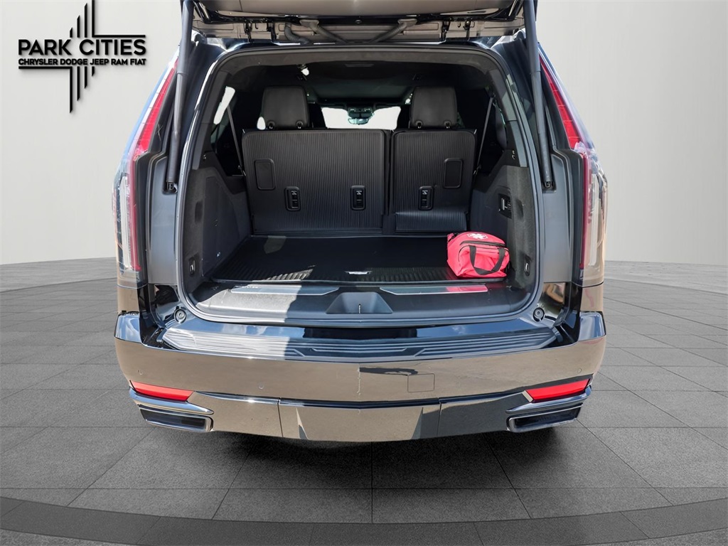 2023 Cadillac Escalade ESV Sport Platinum photo 24