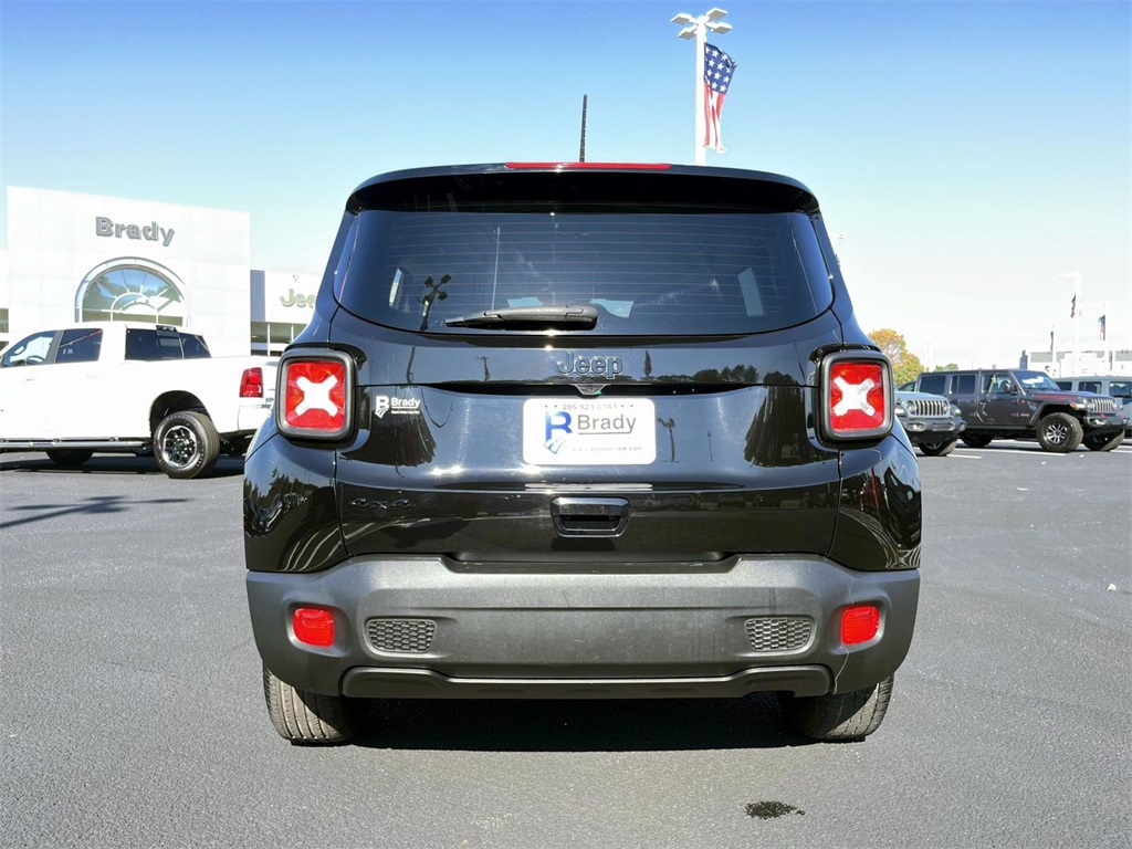 2023 Jeep Renegade Latitude Upland photo 3