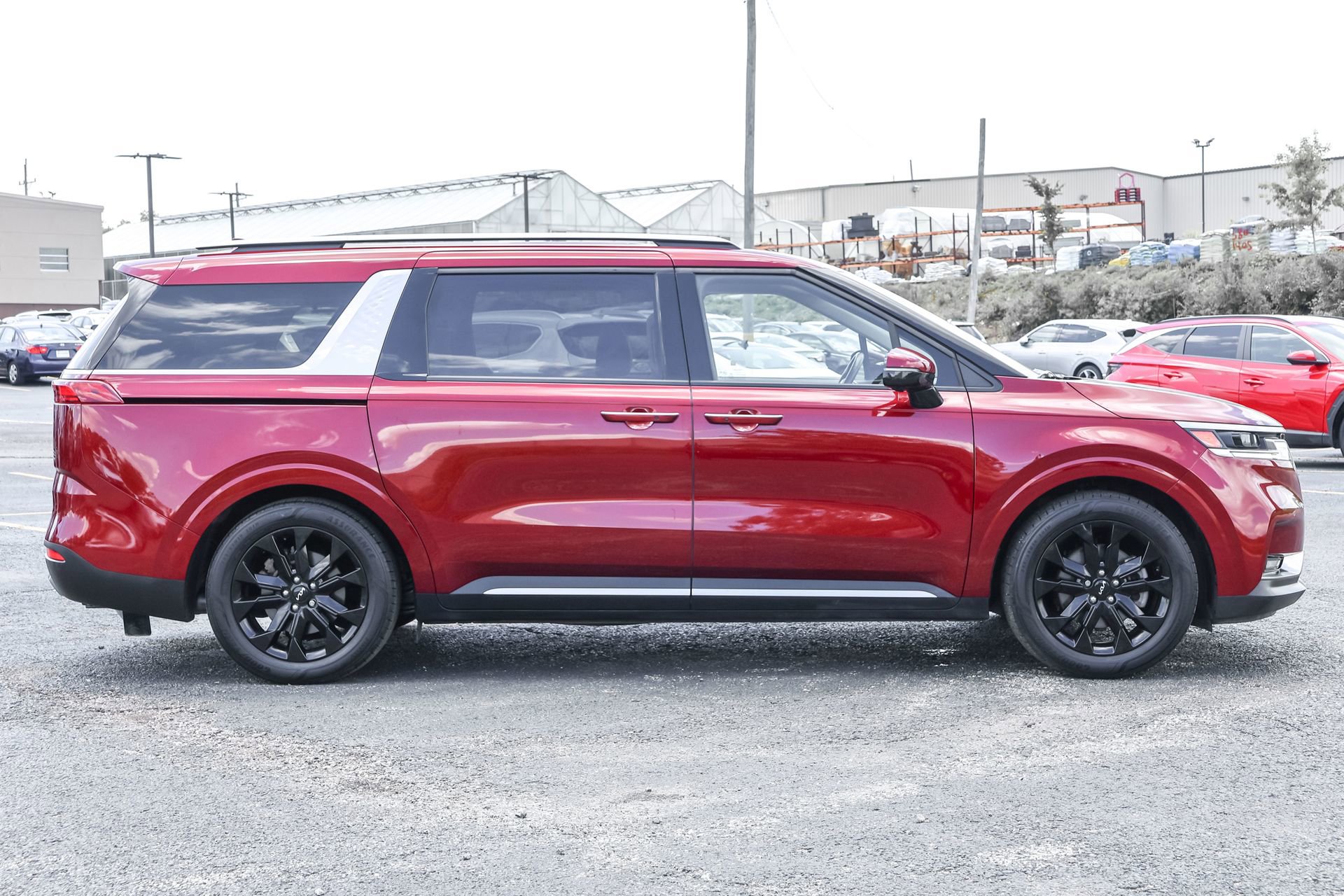 2023 Kia Carnival SX photo 3