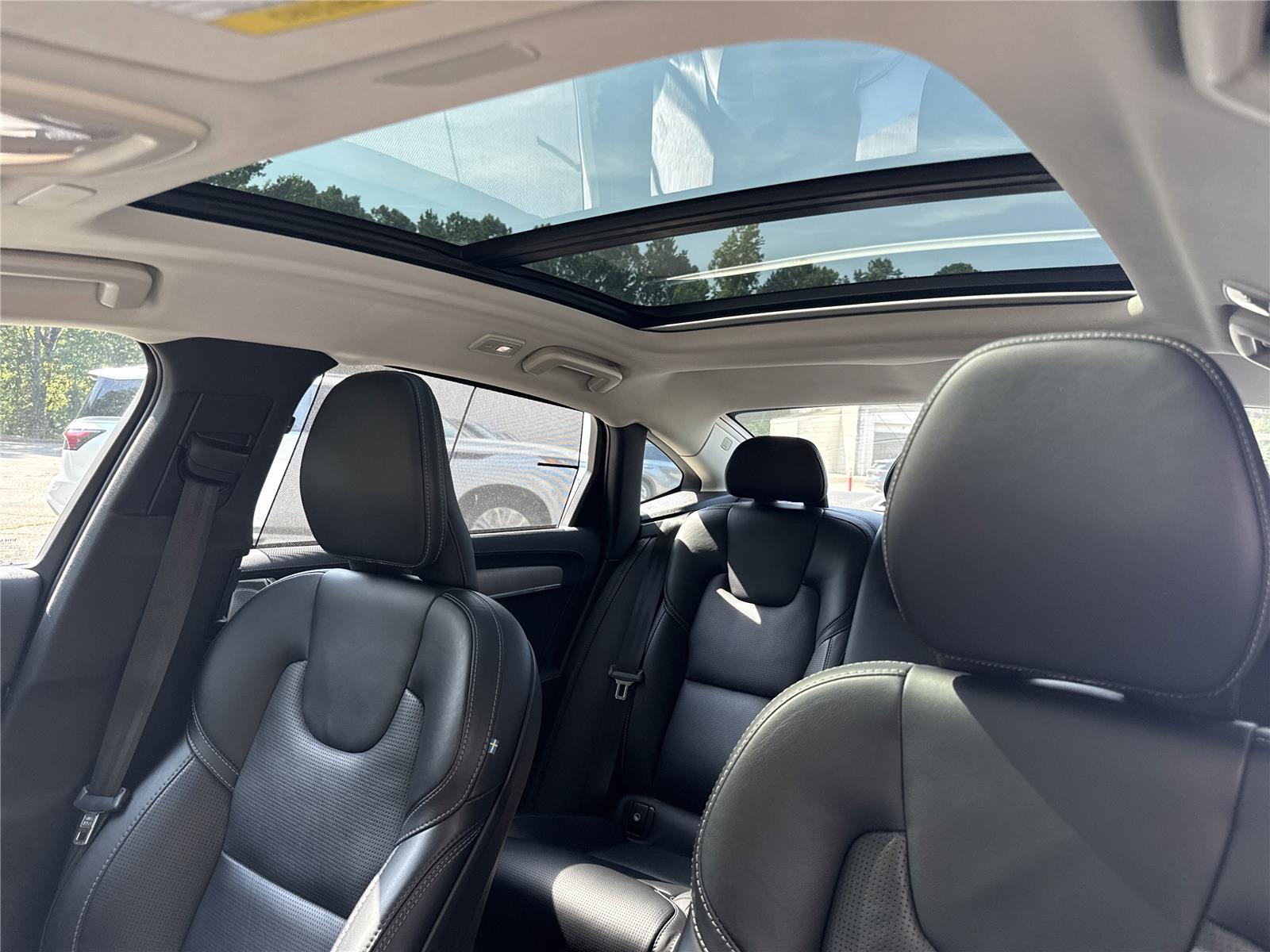 2023 Volvo S90 Ultimate photo 21