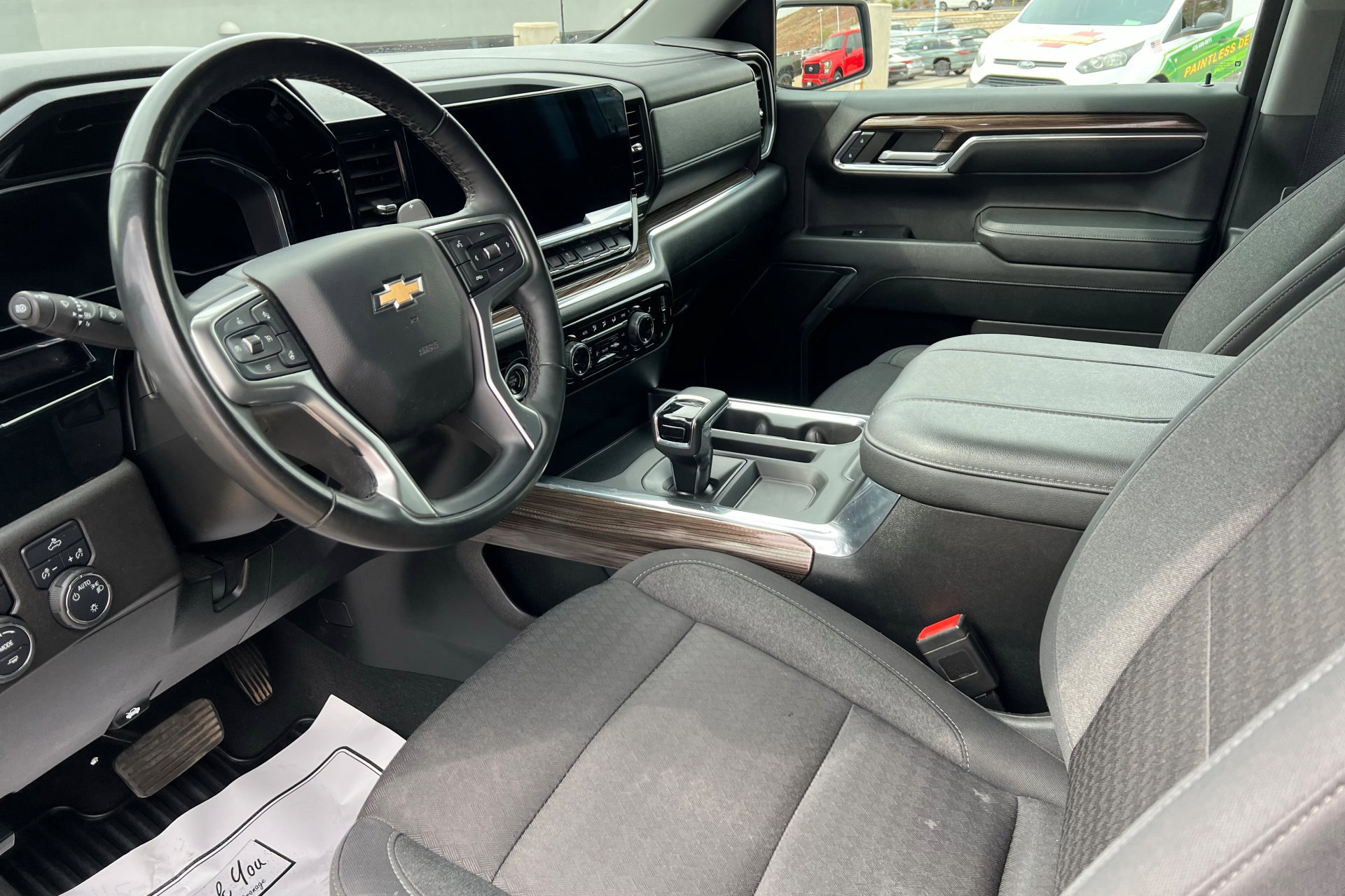 2024 Chevrolet Silverado 1500 LT photo 15