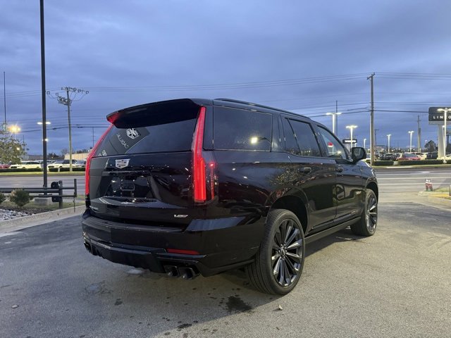 2025 Cadillac Escalade V-Series photo 2