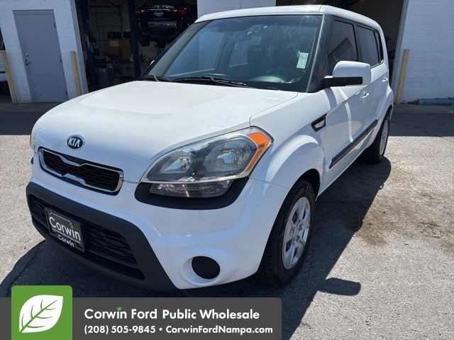 2013 Kia Soul Base
