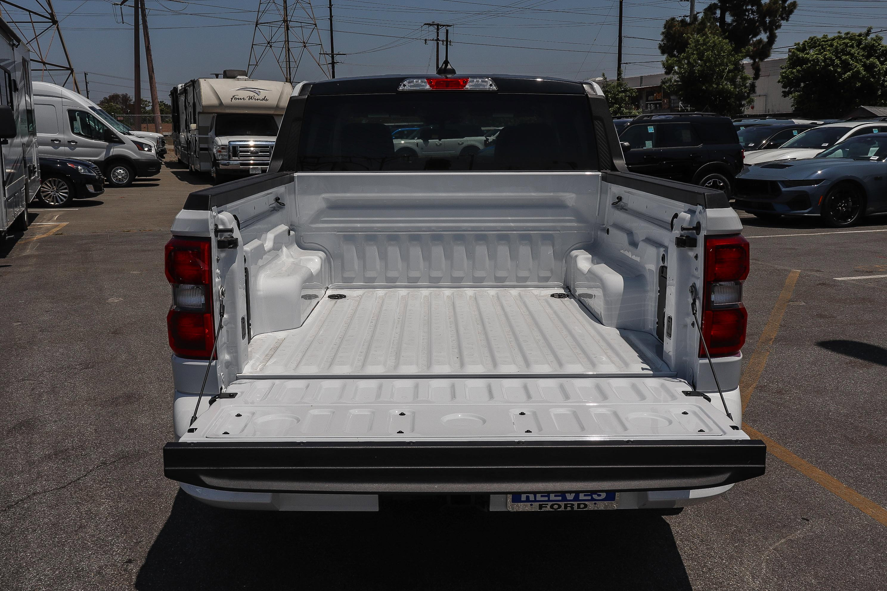 2025 Ford Maverick Lobo Standard
