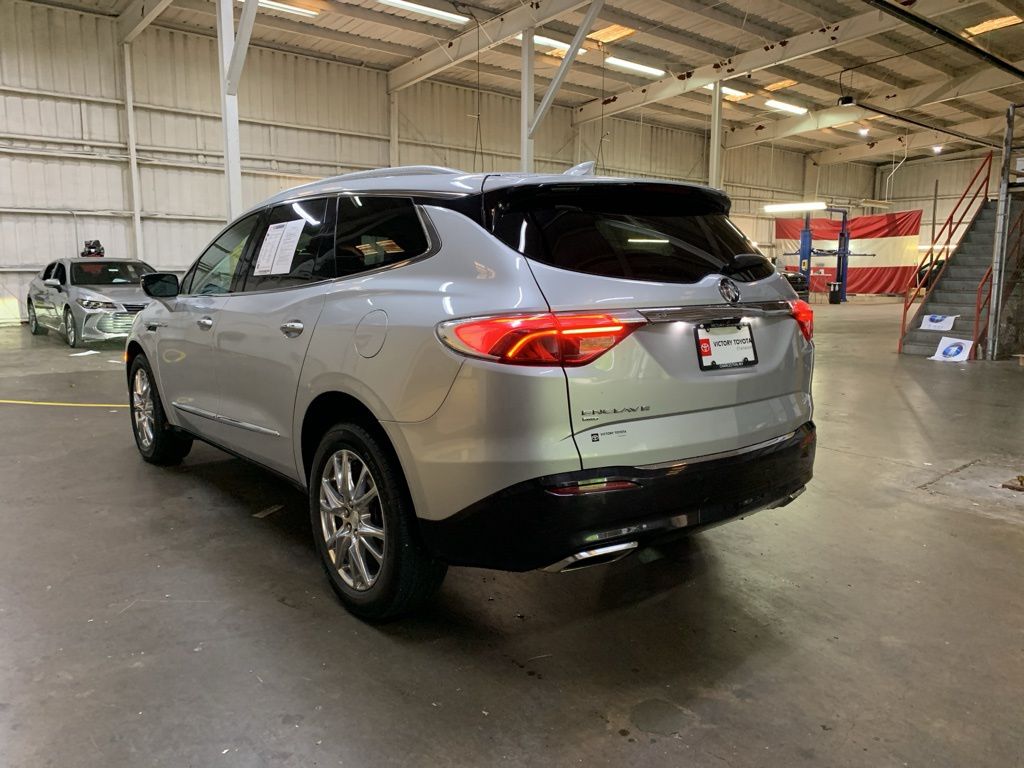 2022 Buick Enclave Premium photo 3