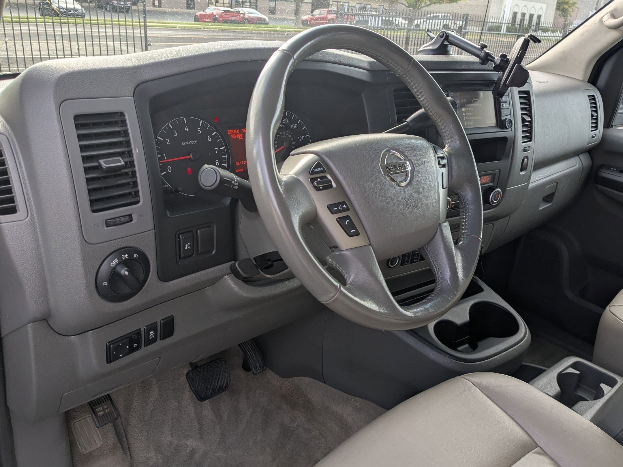 2019 Nissan NV3500 photo 10