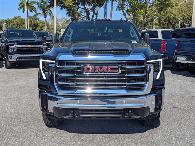 2025 Gmc Sierra 3500 HD SLT photo 3