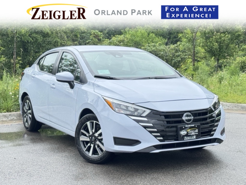2025 Nissan Versa SV's photo