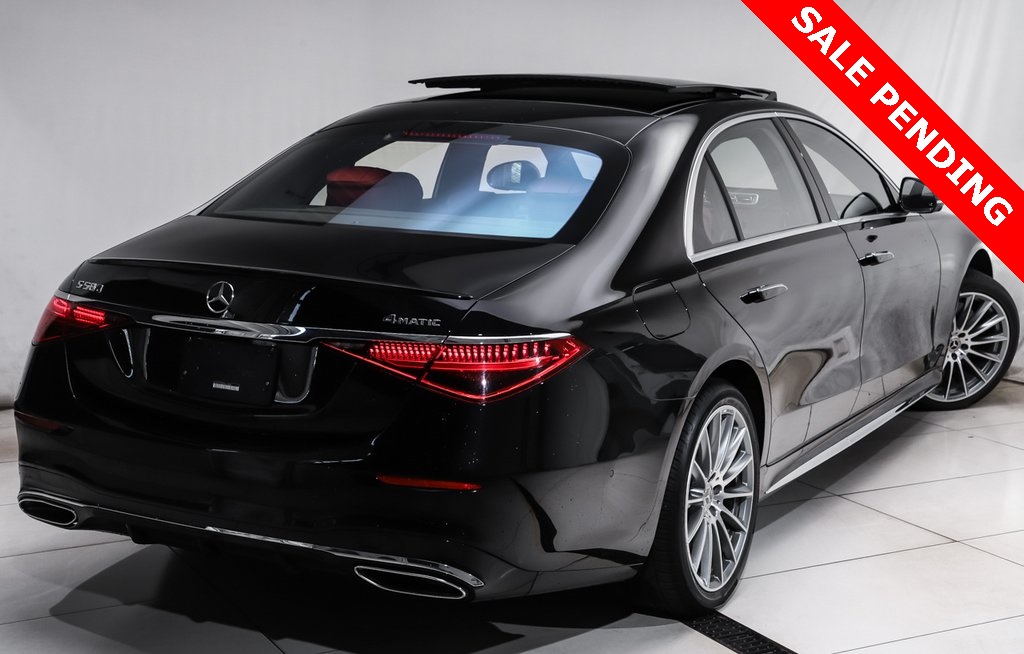 2023 Mercedes Benz S 580 4MATIC photo 3